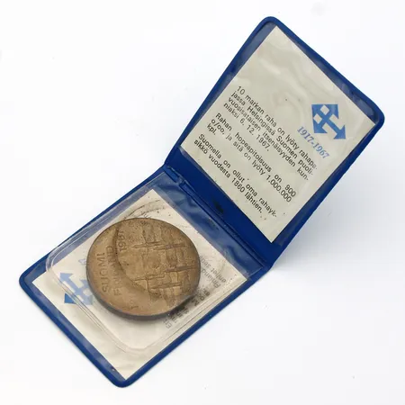 Juhlaraha, Suomen itsenäisyyden kunniaksi 1917-1967, nimellisarvo 10mk, 900,  Paino: 23,9 g