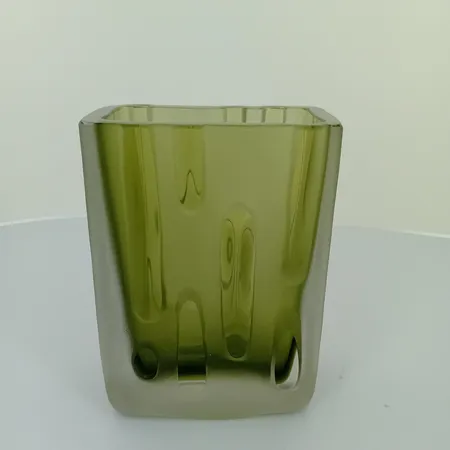 Lasimaljakko, koko 105x70x40mm, -3578, Tapio Wirkkala.   