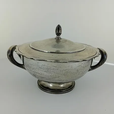 Liemikulho, Ø 24cm, korkeus 170mm, kaiverrettu, valmistettu 1954, Helsinki, Koruteollisuus Tillander, 813,  Paino: 744,6 g