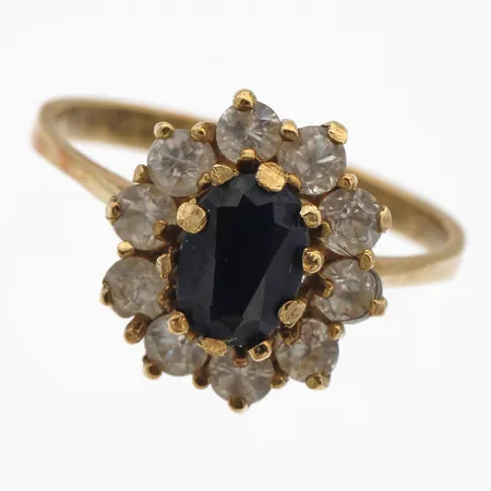 Kivisormus, koko 17¾, 585br,  Paino: 2,9 g