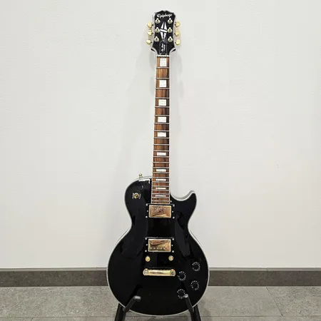 Sähkökitara, Epiphone, Les Paul Custom, sr. EE070902160, kova kantolaukku, kielet laukussa Ei lähetetä