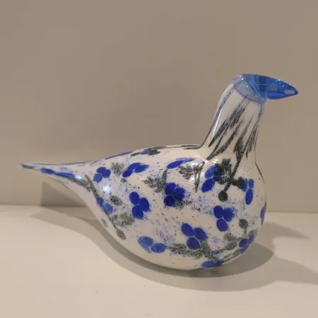 Lasilintu, signeeraus O. Toikka Nuutajärvi 1763/1917,  Iittala, Dove 90 years Finland - Suomi kyyhky 90 1917-2007, pituus 250mm, korkeus 140mm, 