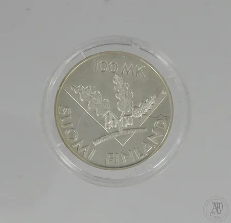 Hopeinen juhlaraha, Yhdistyneet Kansakunnat 50 vuotta, 100 mk, 925,  Paino: 24 g