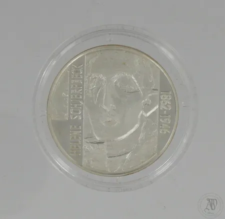 Hopeinen juhlaraha, Helene Schjerfbeckin ja kuvataiteen juhlaraha, 100 mk, 925,  Paino: 24 g