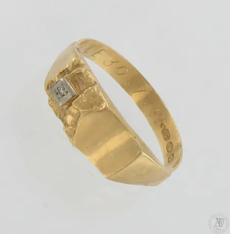 Timanttisormus 1xn.0.005ct, koko 20½, kaiverrettu, 585,  Paino: 2,6 g