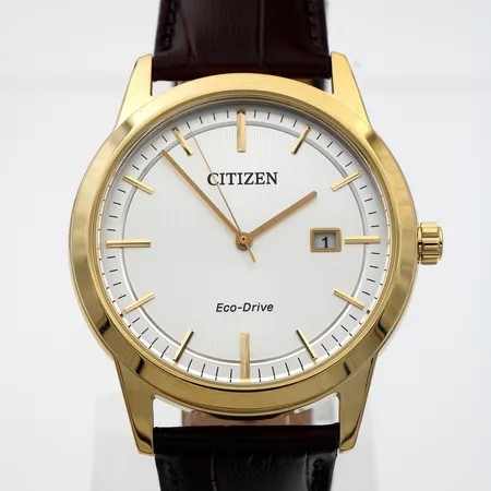 Teräsrannekello Citizen Eco-drive nahkarannekkeella, taulun Ø 40mm,
