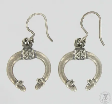 Korvakorut Kalevala Koru, Hirvenpää, korkeus 32mm, 925,  Paino: 6,3 g