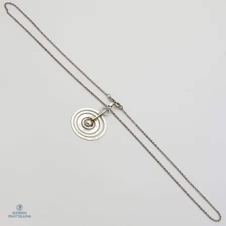 Kaulakoru Hopeakuu, design Tapio Wirkkala, riipuksen korkeus 43mm, ketju pituus 50cm, 925, Paino: 5,6 g
