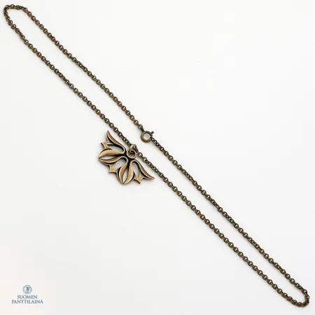 Kaulakoru Kalevala Koru, ketjun pituus 50cm, riipuksen leveys 38mm, pronssia