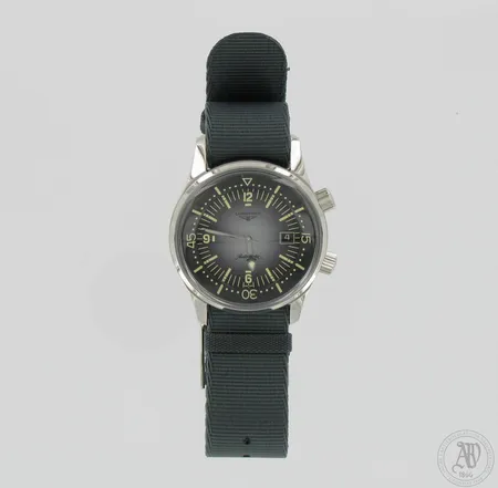 Teräsrannekello Longines Legend Diver 42, automaatti, L37744702, mukana kuitti, todistukset ja laatikko sekä Longinesin kantokassi, uudenveroinen.