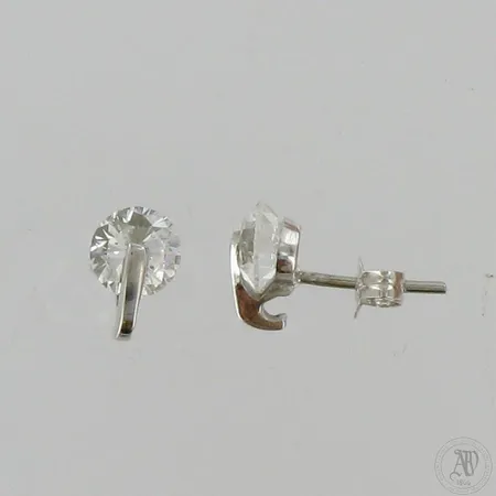 Kivikorvakorut, korkeus 9mm, toinen tausta puuttuu, 585br valkokulta,  Paino: 1,4 g