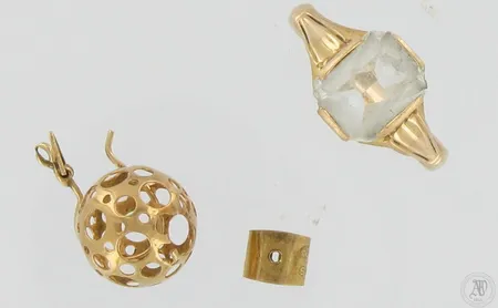 Viallisia koruja, 585br,  Paino: 5,3 g