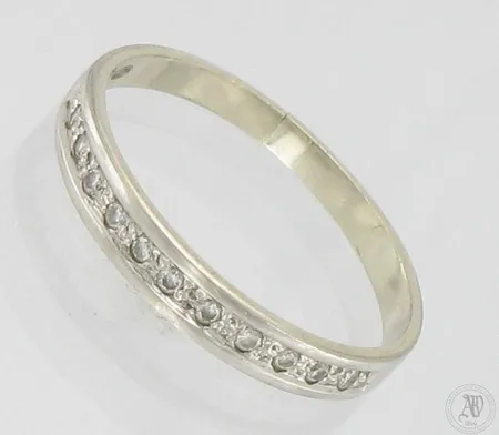 Viallinen timanttisormus 11xn.0.005ct, 585 valkokulta,  Paino: 1,5 g