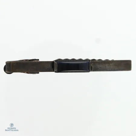Solmiopidin kivellä, leveys 46mm, 813br,  Paino: 3,9 g