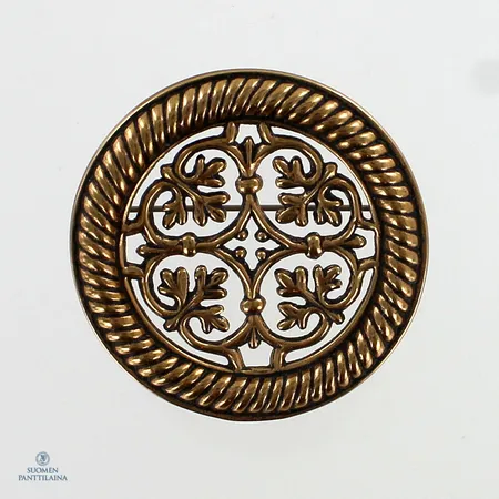 Rintaneula kalevala Koru, Tuukkalan riipus, Ø 45mm, pronssia