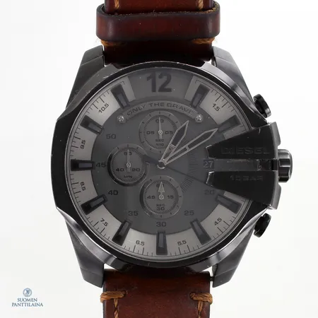 Diesel rannekello, DZ4463, taulun Ø 51mm, Quartz, nahkarannekeessa kulumia ja pientä jälkeä lasissa