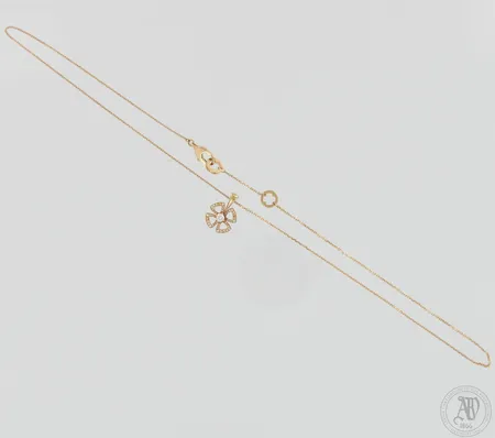 Timanttikaulakoru 1xn.0.10ct pienet timantit yht. 0.06ct, Fiorever Bvlgari, ketjun pituus 42-44cm, riipuksen korkeus 16mm, laatikko, takuutodistus ja ostokuitti, uudenveroinen, 750 punakulta,  Paino: 4,6 g