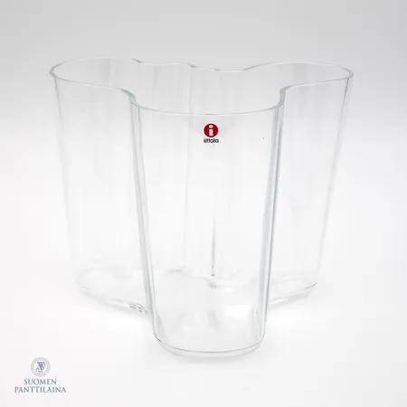 Aalto-maljakko, Iittala, design Alvar Aalto, korkeus 16cm ja leveys 21cm, laserkaiverrus Alvar Aalto Iittala