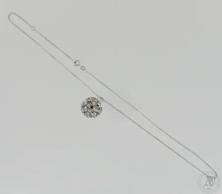 Kaulakoru, Kevät, design Liisa Vitali, pituus 45-48,5cm, riipuksen Ø 18mm, 925,  Paino: 7,8 g