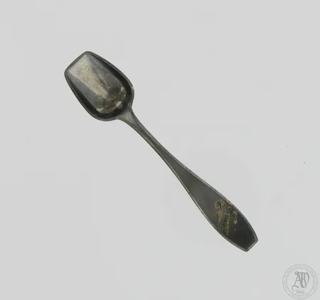 Suolalusikka, kaiverrettu, pituus 75mm, 813, Paino: 5,9 g