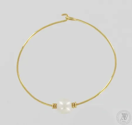 Helmirannerengas, design Anette Tillander, Asta Pearl, Ø 60mm, helmen leveys 10mm, vuosileima 2017, 750br, Paino: 5,6 g