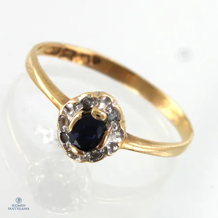 Diana-kivisormus timanteilla 4xn.0.005ct, koko 16½, 585br,  Paino: 1,4 g