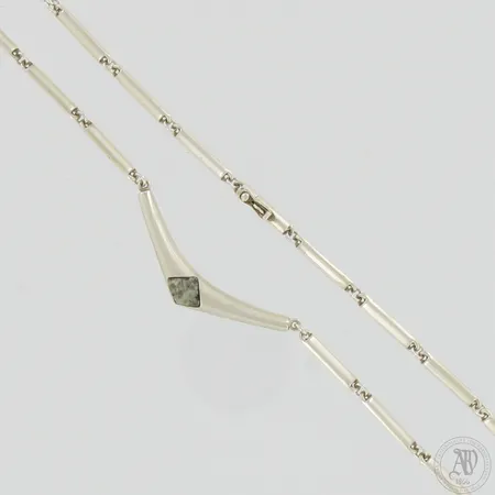 Kaulakoru kivellä, Lapponia, pituus 44cm, leveys 4-10mm, valmistettu 1987, 925br,  Paino: 25,5 g