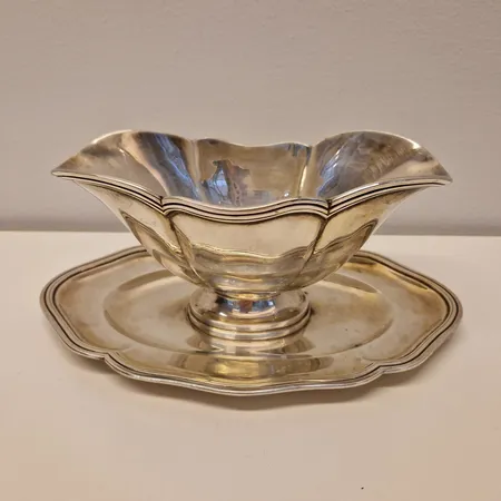 Liemikulho, korkeus 90mm, leveys 250mm, käytöstä aiheutunutta kulumaa, sterling,  Paino: 587,2 g
