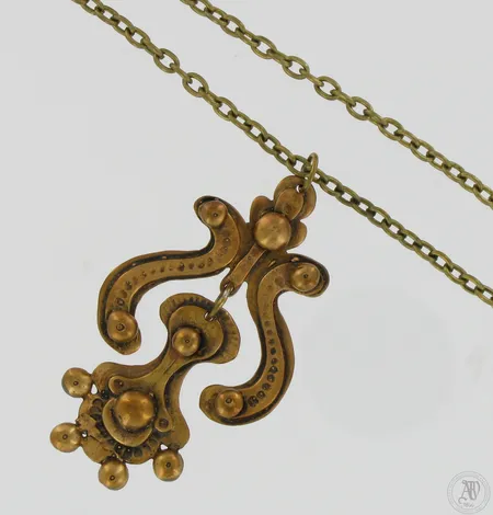 Kaulakoru, pituus 33cm, leveys 4mm, korkeus 70mm, Seppo Tamminen, pronssi.