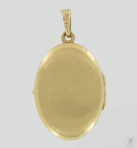 Medaljonki, korkeus 32mm, kaiverrettu, 585br,  Paino: 3,3 g