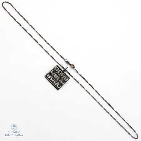 Kaulaketju ja riipus, Jorma Laine, ketjun pituus 50,5cm, riipuksen korkeus 32mm, 830, Paino: 6,5 g