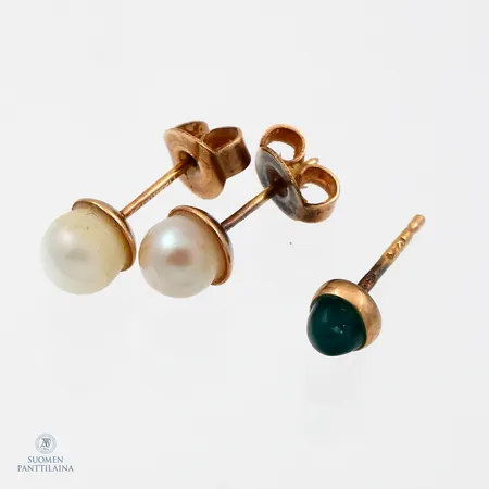 Kolme korvakorua, 585br, Paino: 1,3 g