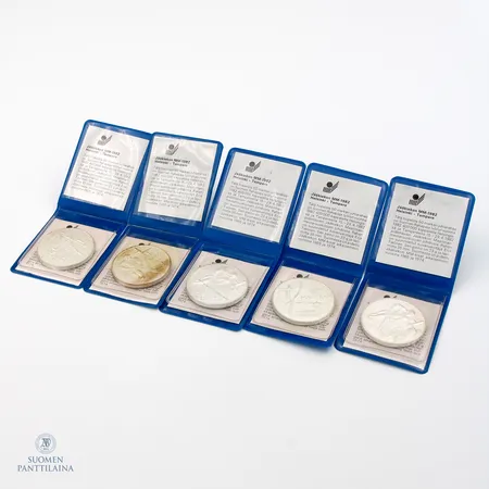 Viisi juhlaraha, Jääkiekon MM-1982, yht. nimellisarvo 250mk, 500, Paino: 115 g