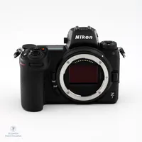 Nikon Z7 -mikrojärjestelmäkamera, yksi akku (EN-EL15B), ostokuitti Verkkokauppa 19.3.2019 Paino: 0 g