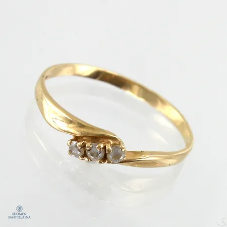 Kivisormus, kivissä kulumaa, koko 17¾, 585br, Paino: 1,1 g