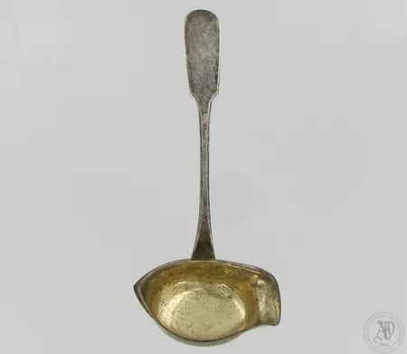 Kastikekauha, kaiverrettu, pituus 170mm, Gustaf Wilhelm Rothmann, valmistettu 1921, Savonlinna, 813, Paino: 44,9 g