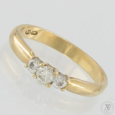 Timanttisormus 2xn.0.05ct 1xn.0.10ct, koko 16, 585, Paino: 1,9 g