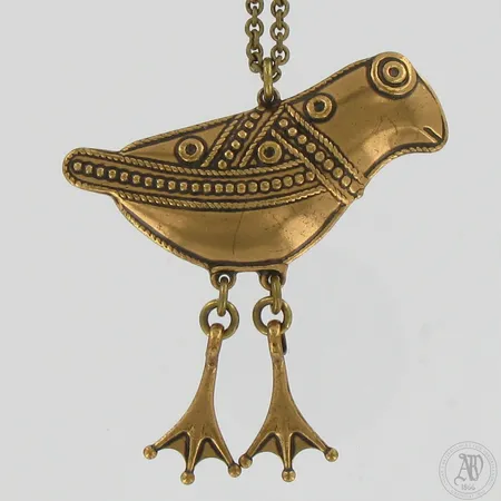 Kaulakoru, Hattulan Lintu, Kalevala Koru, pituus 80cm, leveys 2mm, korkeus 55mm, pronssi