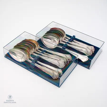 12 Ruokalusikkaa, Chippendale, kaiverrettuja, pituus 170mm, 830,  Paino: 437,5 g
