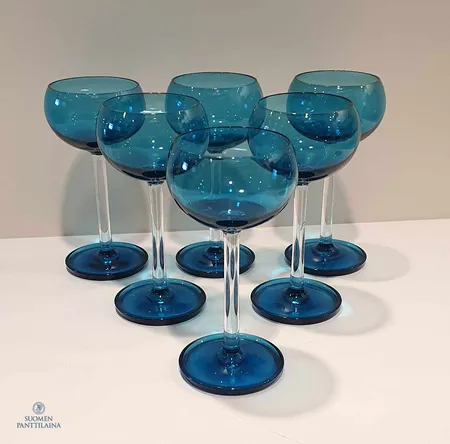 Kuusi likööriälasia, Harlekiini, Design Nanny Still, Riihimiäen Lasi, 1960-luku, korkeus 13cm, vähäisiä käytön jälkiä