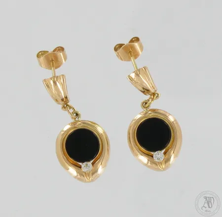 Kivikorvakorut, korkeus 25mm, leveys 12mm, 585br,  Paino: 1,7 g