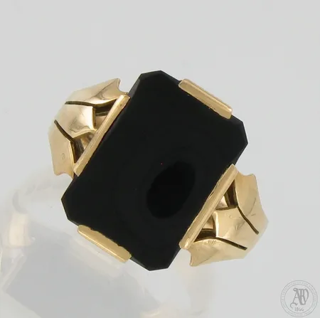 Onyx-sormus, koko 22, 585br,  Paino: 9 g