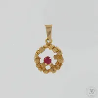 Kiviriipus, korkeus 20mm, leveys 10mm, 585br,  Paino: 0,8 g