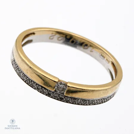 Timanttisormus 1xn.0.04ct ja 22xn.0.005ct, kaiverrettu, koko 18, 585 kelta- ja valkokulta, Paino: 2,8 g