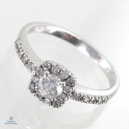 Timanttisormus 1xn.0.21ct 22xn.0.001ct, koko 16½, 585valkokulta,   Paino: 2,7 g
