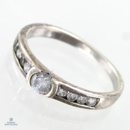 Kivisormus, koko 17½, 925br,  Paino: 2,6 g