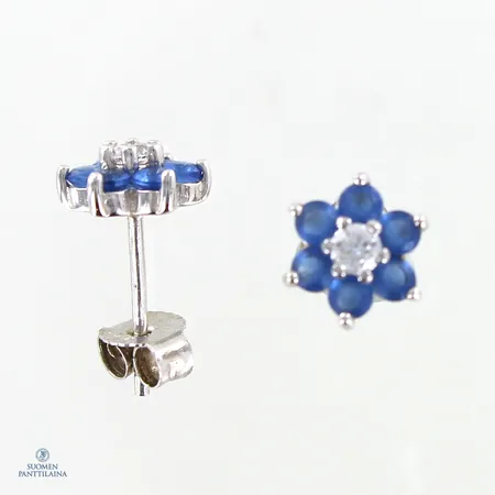 Kivikorvakorut, korkeus 8mm, 925br,  Paino: 1,5 g