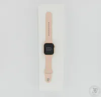 Huom! Tuote on nähtävissä Kaivopihan Pantissa. Apple Watch S6 40mm (2020) pinkki hiekka, laatikko ja laturi Paino: 0 g