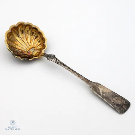 Sokerilusikka, Musla, pituus 129mm, kaiverrettu, 813, Paino: 14,8 g