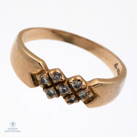 Timanttisormus 7xn.0.02ct, koko 18, 585, Paino: 2,8 g